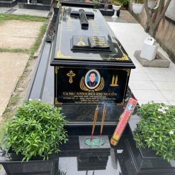 Đá nghĩa trang giáo xứ tam Hà thủ Đức