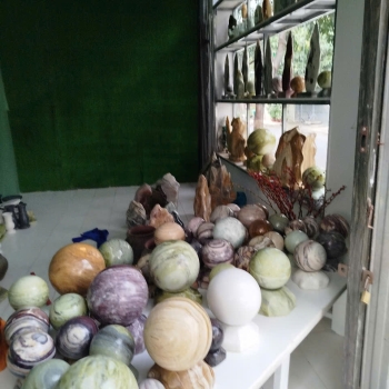 Đá phong thủy ngọc seventeen