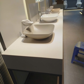 Lavabo đá nguyên khối