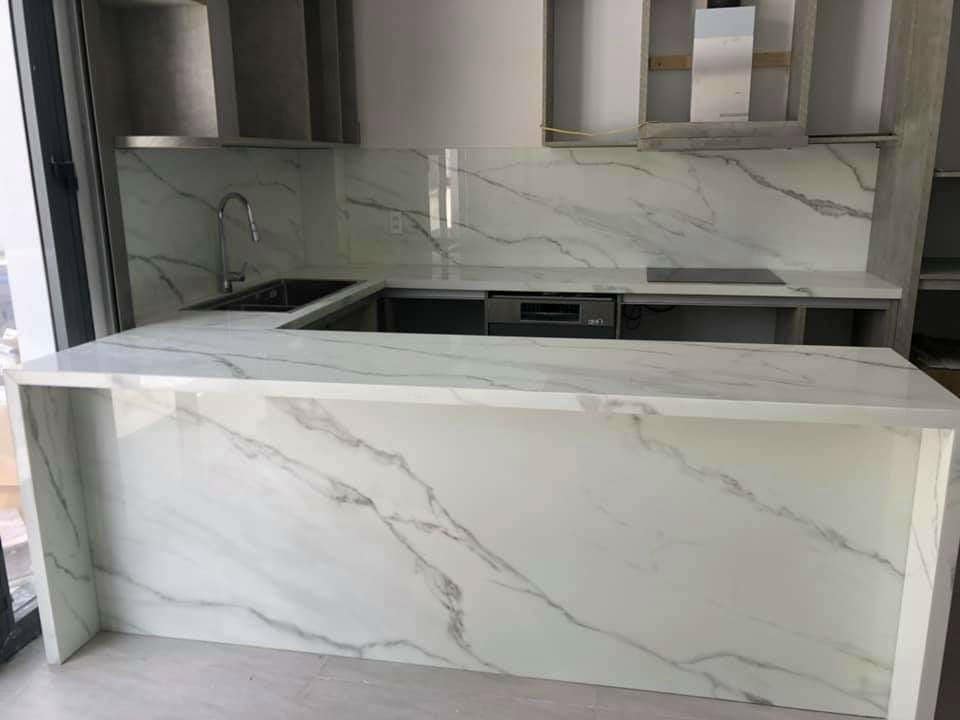 gia-da-nhan-tao-lam-mat-bep